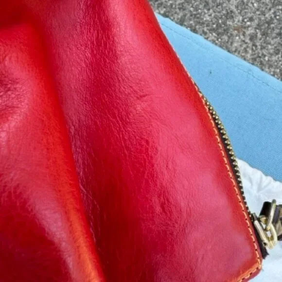 Auth Dooney & Burke Red Florentine Leather Large Barlow Zip Tote Satchel - Picture 16 of 16